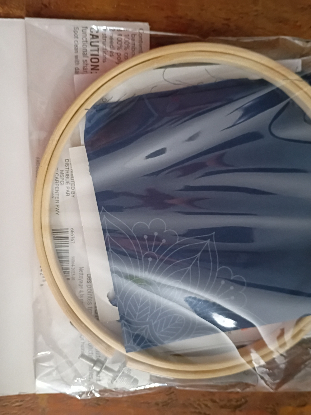 Embroidery Hoop Kit - Multicolor - Picture 6 of 7